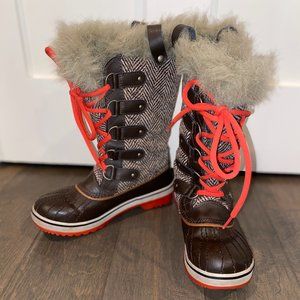 Sorel Tofino Quilted Faux Fur-Trimmed Lace-Up Boot